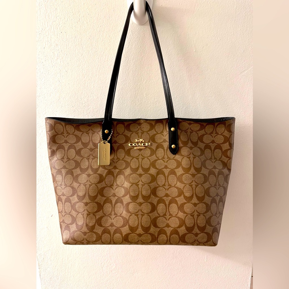 GUC Coach tote